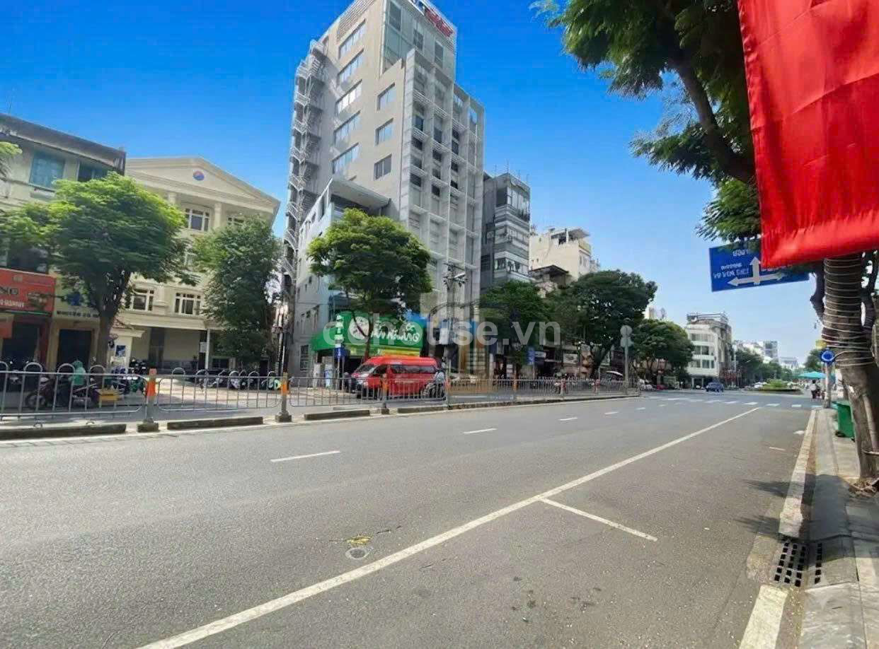 BÁN GẤP NHÀ MT NGUYỄN CƯ TRINH, P. PHẠM NGŨ LÃO, Q1 - DÒNG TIỀN ĐỈNH 80TR/THÁNG