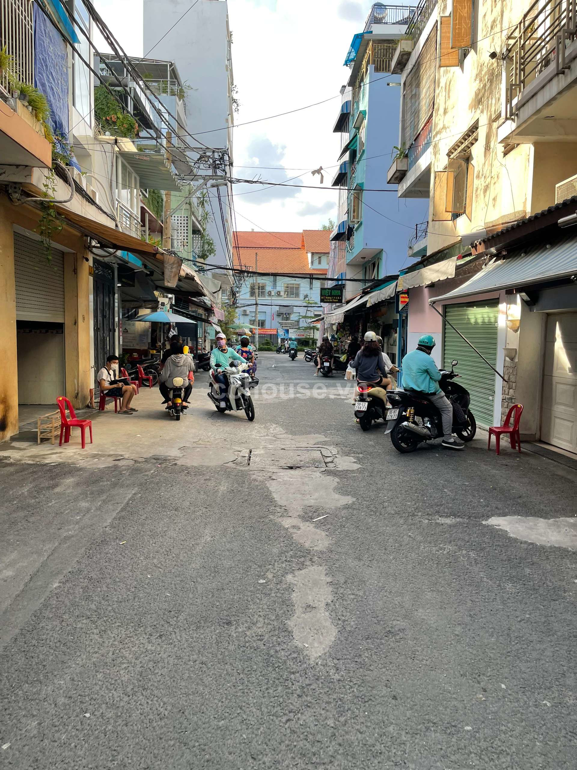 BÁN NHÀ NGAY CƯ XÁ ĐÔ THÀNH - P. BÀN CỜ 