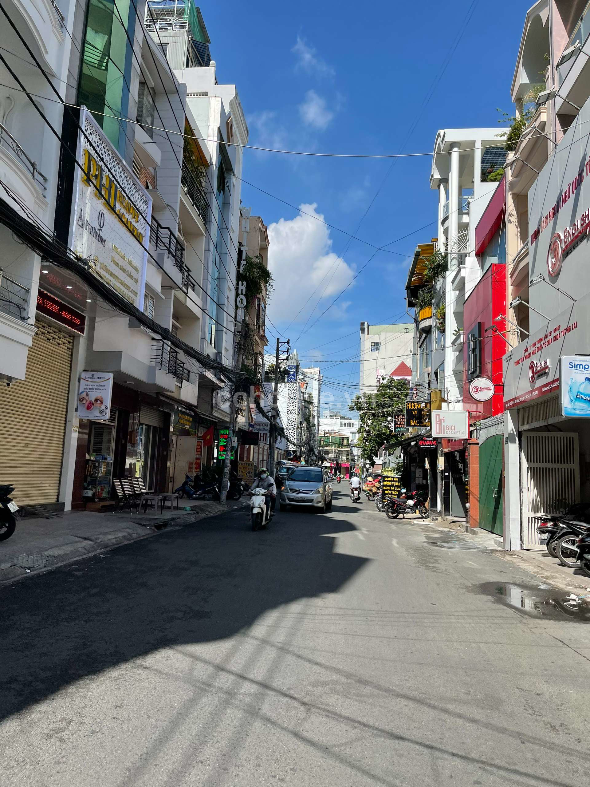 NHÀ HẺM 4M CÁCH MẠNG THÁNG 8 – XE HƠI TẬN CỬA – DT: 56,6M²
