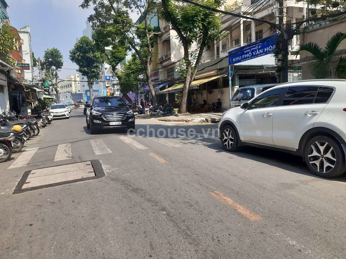 MTKD ĐƯỜNG NGUYỄN TIỂU LA_KHU DÂN CƯ ĐÔNG ĐÚC_3.1 x 11m_4 TẦNG + SÂN THƯỢNG
