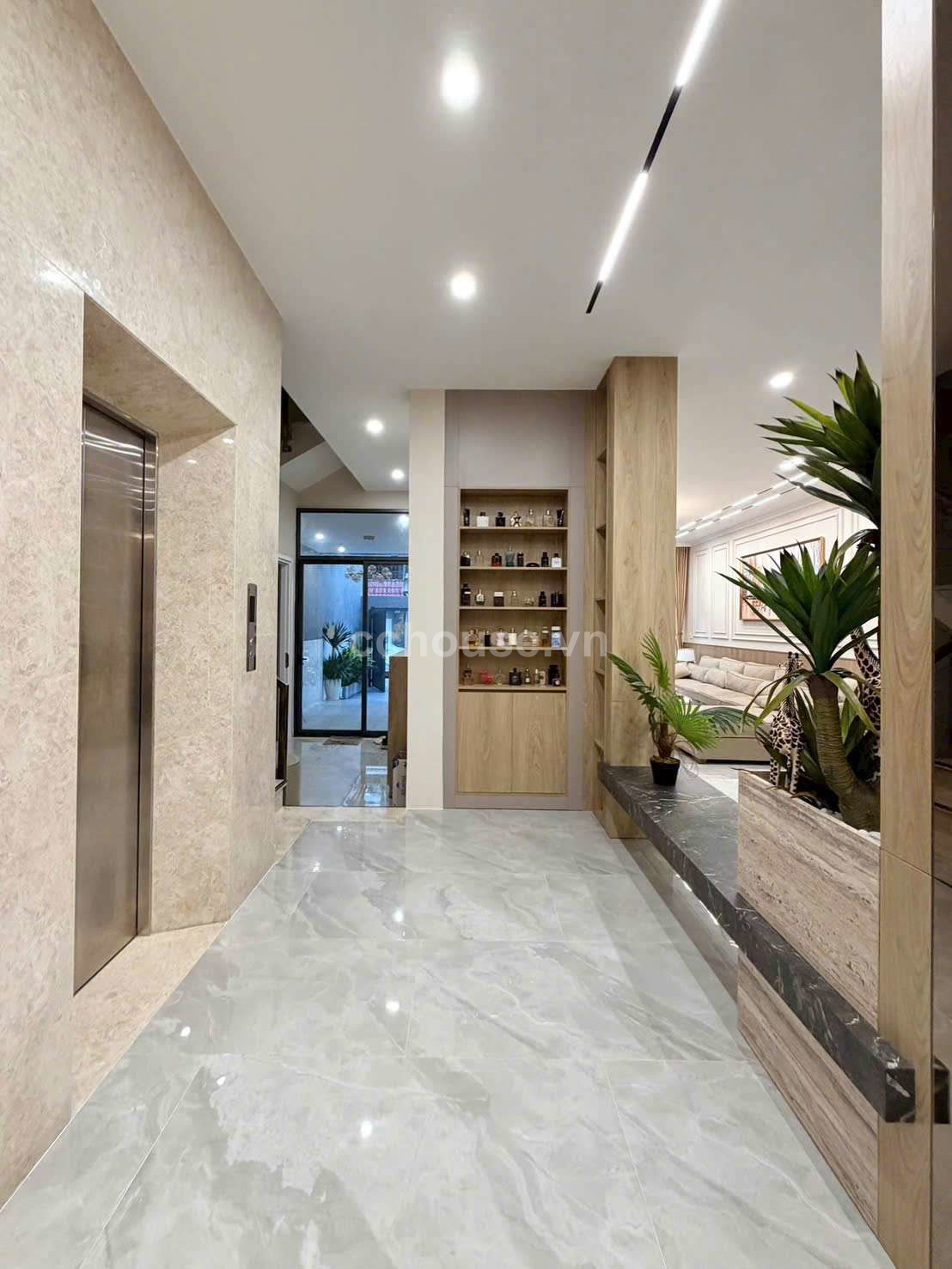  BIỆT THỰ HẺM XE HƠI NGUYỄN CHÍ THANH P9 - Q.5 - 8X20M - TRỆT 3 LẦU ST - GIÁ 45 TỶ 