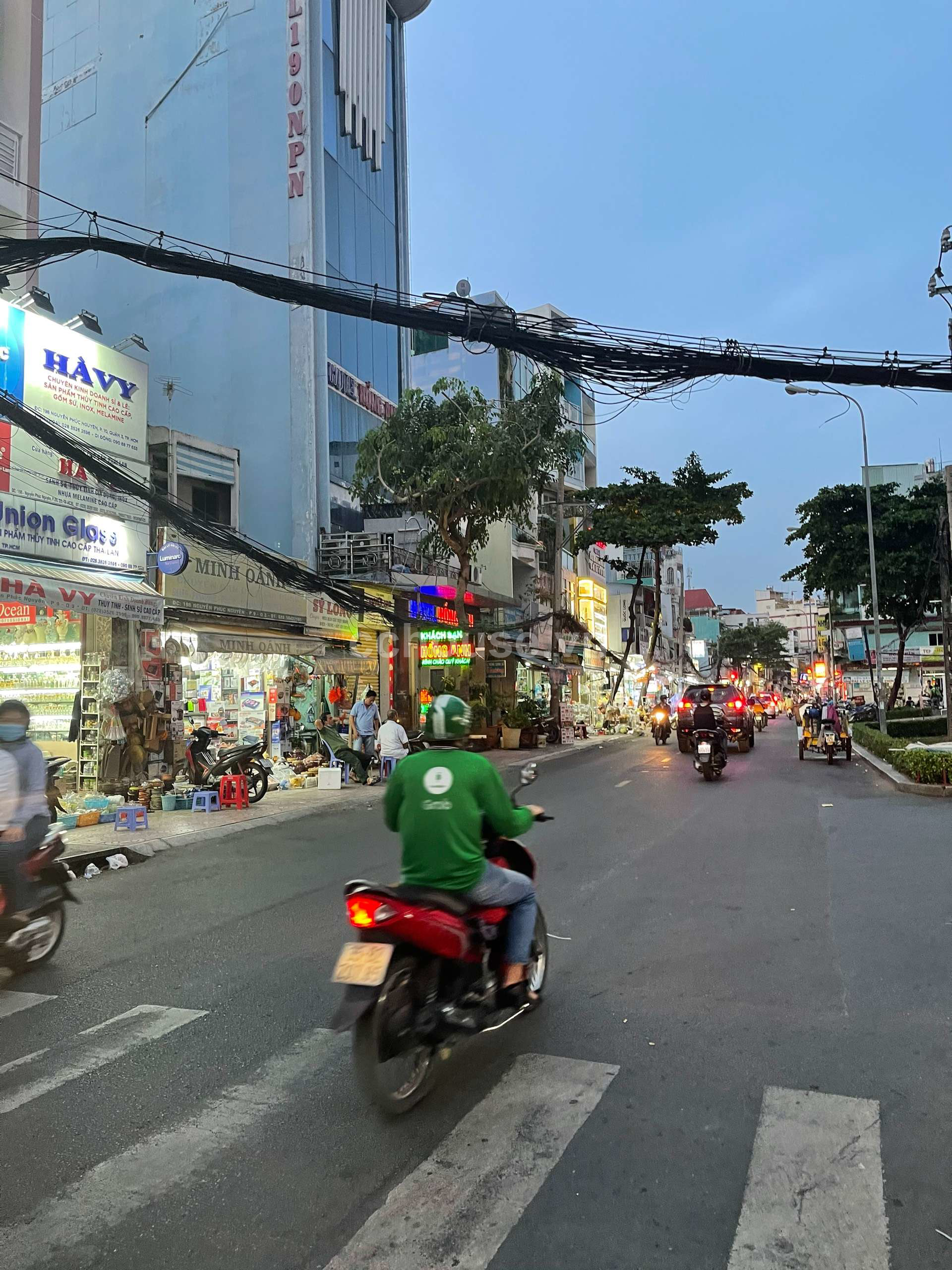 MT Nguyễn Phúc Nguyên, Quận 3 / Khu trung tâm / Khai thác CHDV / GIÁ 29TY500
