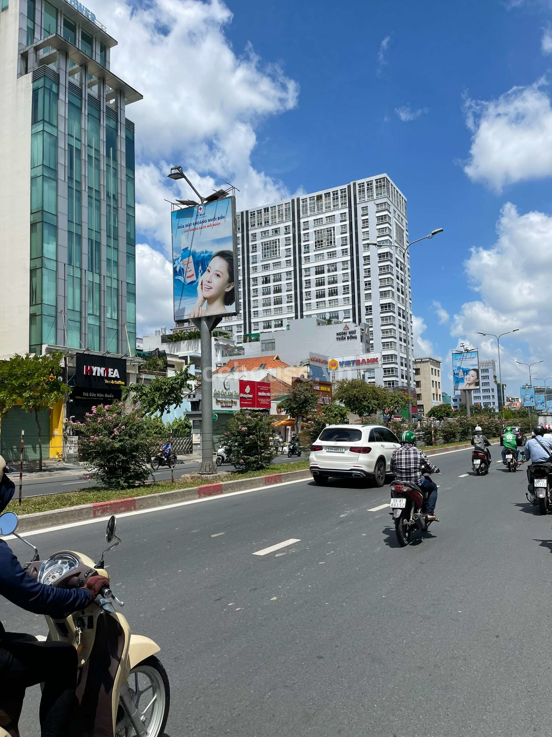 HÀNG HIẾM GÓC 3 MẶT TIỀN CỘNG HÒA TÂN BÌNH - CN: 165m2 ( Ngang 10,3m x Dài 21m ) - 4 TẦNG