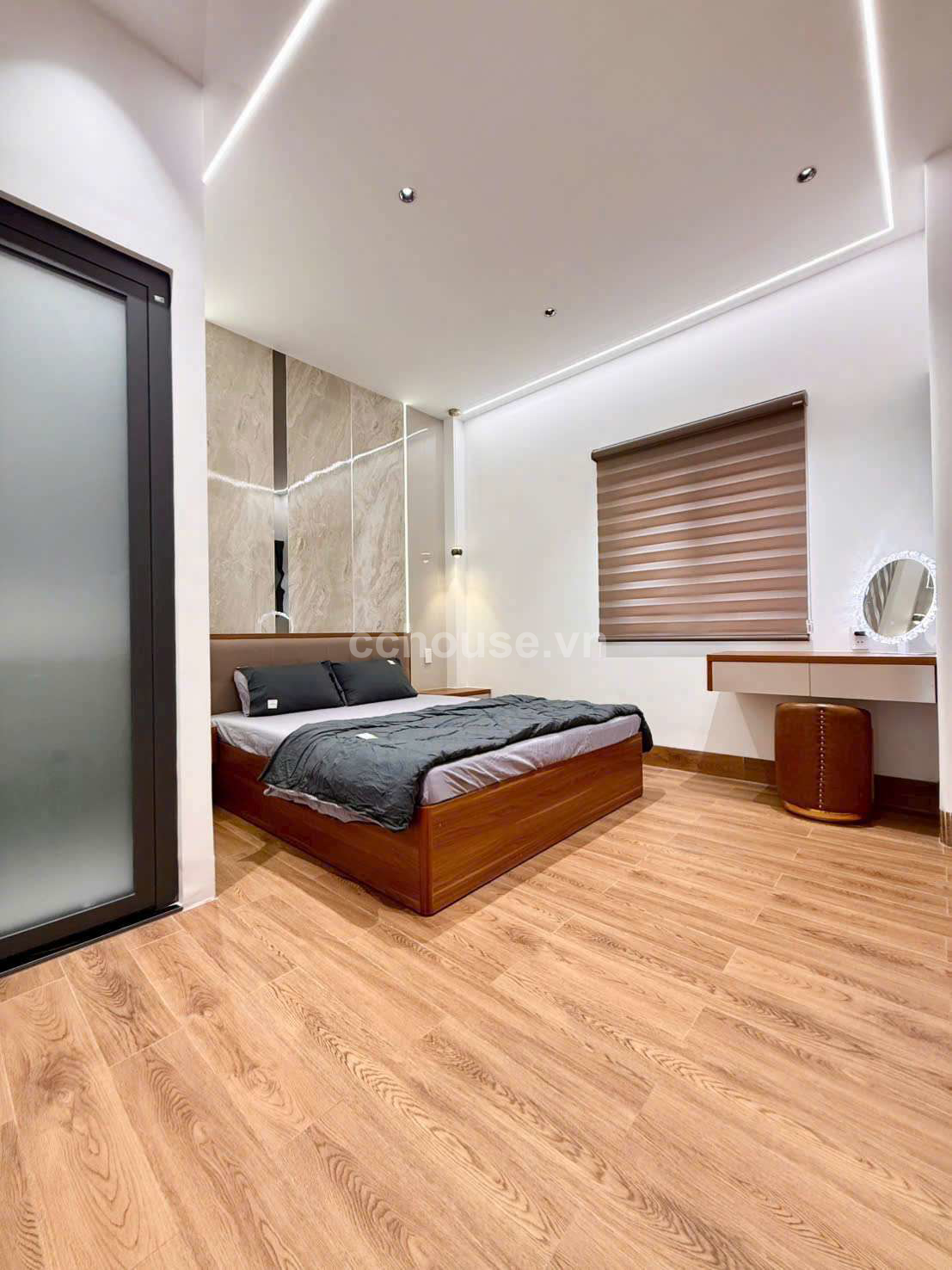  Đường Nhựa 10M HUỲNH VĂN BÁNH PHÚ NHUẬN LUXURY HIỆN ĐẠI 