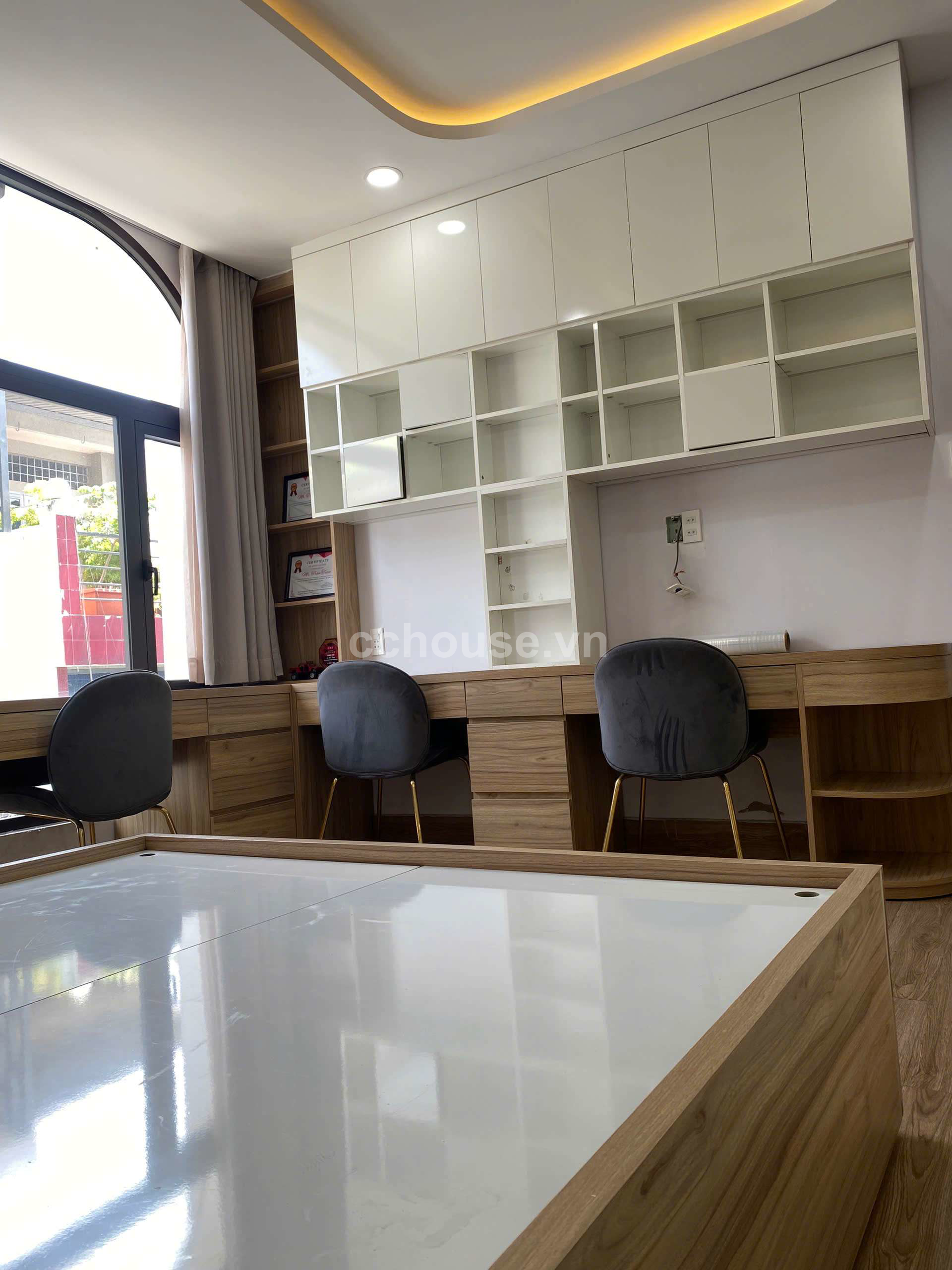 Hẻm Xe Hơi Lý Thường Kiệt, đối diện CX Băc Hải ( Diện Tích : 4,4m * 12m. Nở Hậu 4.65m )