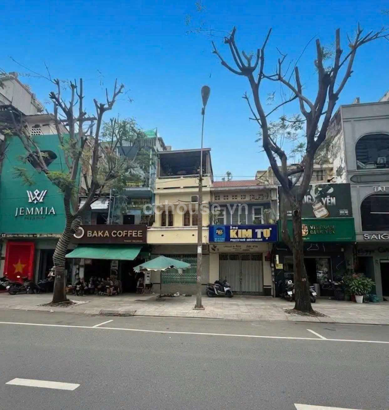 BÁN GẤP NHÀ MT NGUYỄN CƯ TRINH, P. PHẠM NGŨ LÃO, Q1 - DÒNG TIỀN ĐỈNH 80TR/THÁNG