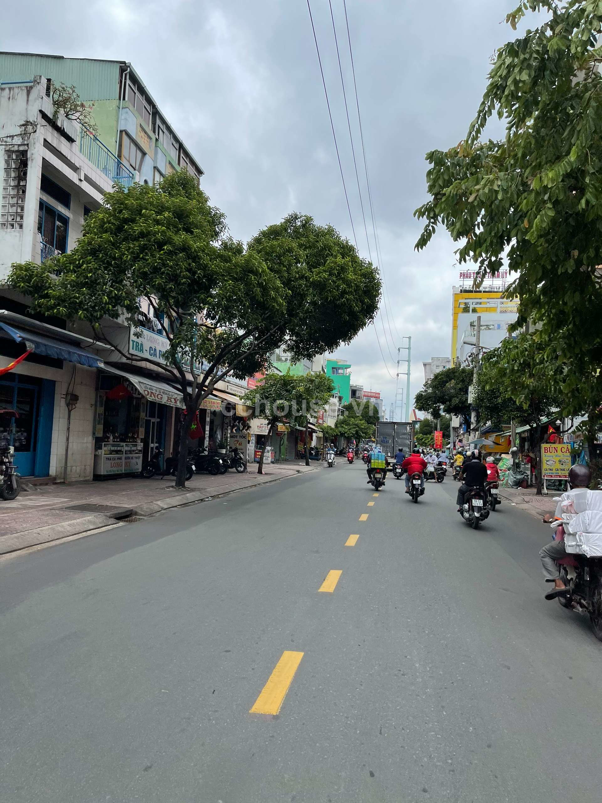 BAN-GAP-NHA-MAT-TIEN-BINH-THOI-Q11--NGAY-SAT-LE-DAI-HANH--CHI-67-TY-id12201