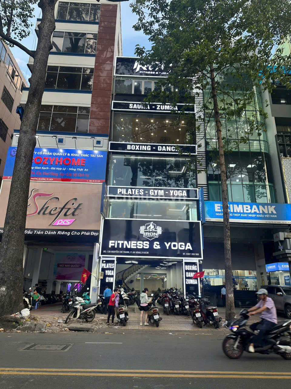 Bán nhà mặt tiền Nguyễn Chí Thanh, Phường 9, Quận 5 ( Diện tích: 6,6m * 30m  )