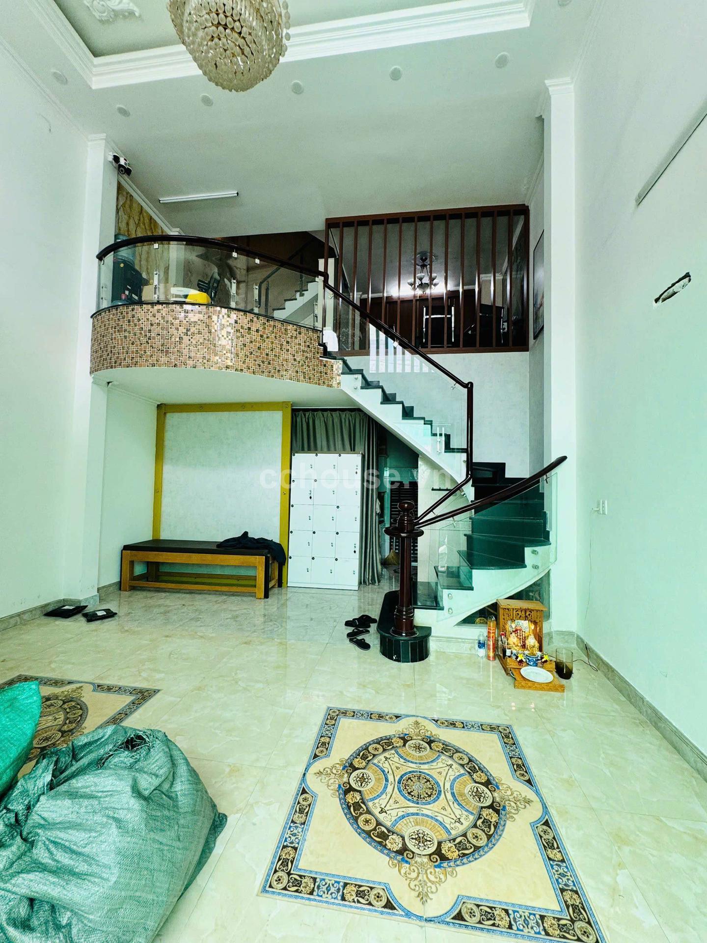Bán nhà 5 tầng dòng tiền 60 triệu/ tháng ngay Thành Thái Quận 10 Diện tích 102m2