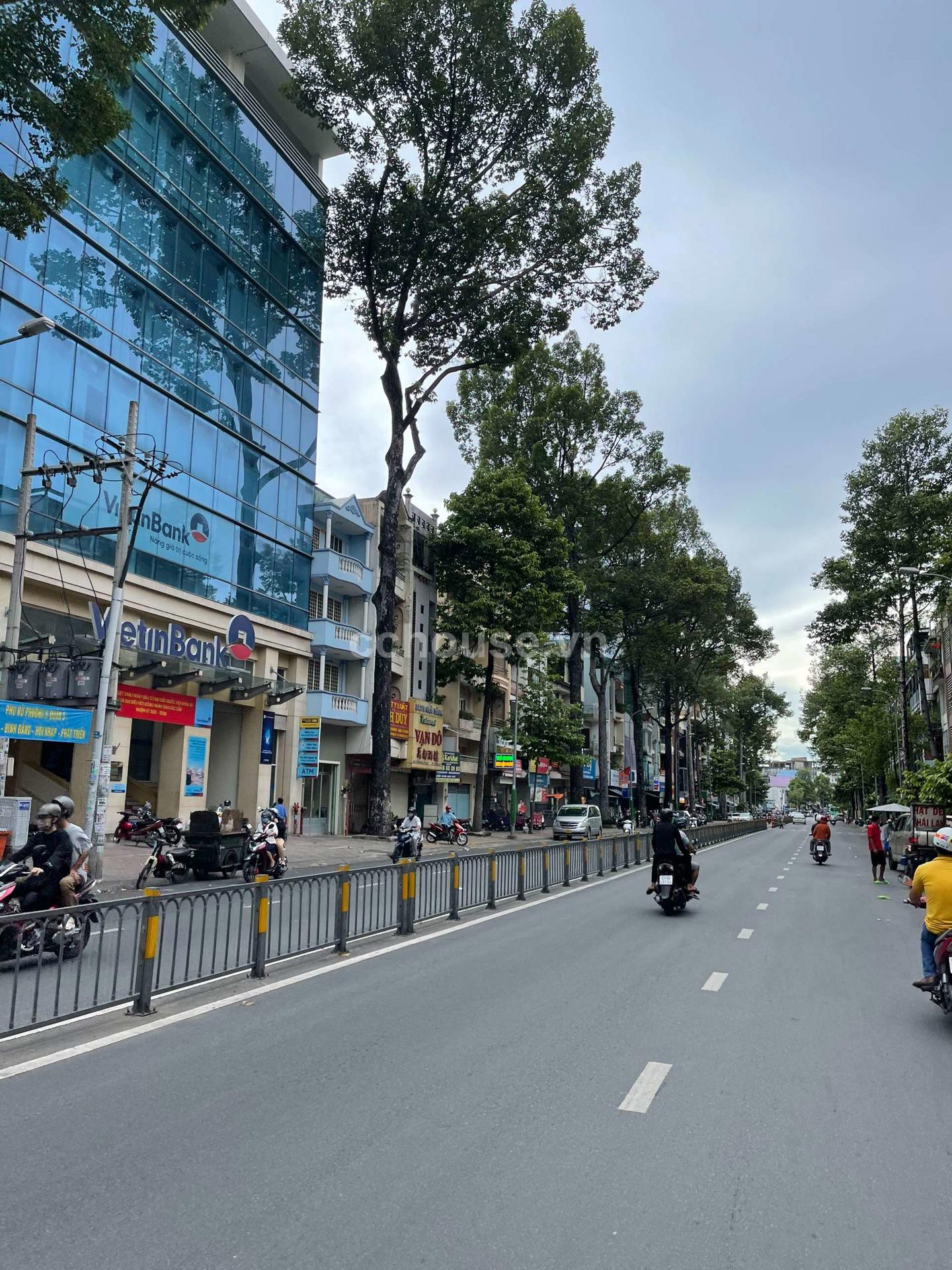 BÁN NHÀ  HẺM 87/ TRẦN PHÚ, Q.5 - DT DT 8x18m / DTS 637m2 - GIÁ 29 TỶ 