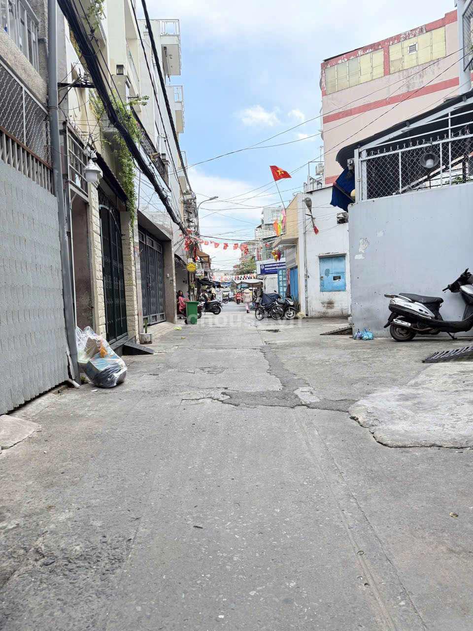 Ban-nha-2-tang-Le-Van-Sy-Quan-3-100m2-15-ty-id12334