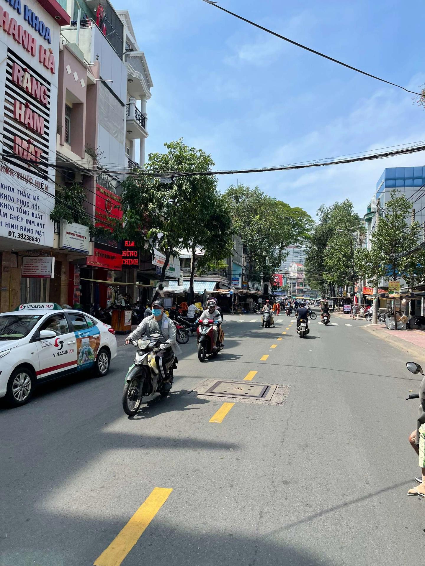 Chính chủ bán nhà Mặt tiền Phan Phú Tiên, Quận 5, 83m2, 4 tầng, DTSD: 280m2