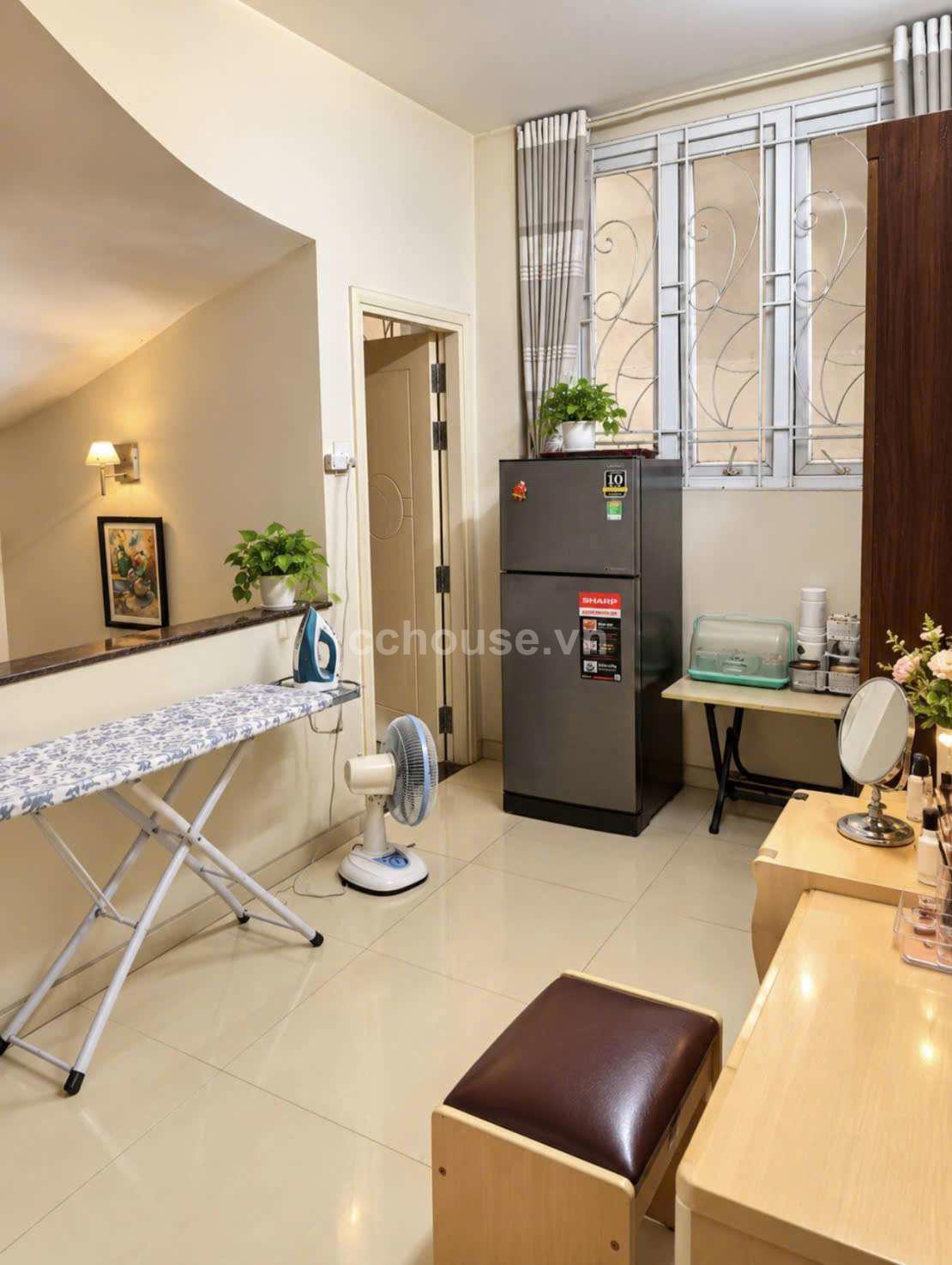 Tòa nhà 5 tầng có Hầm Đào Duy Anh . Hẻm 6m Nhà Đẹp 