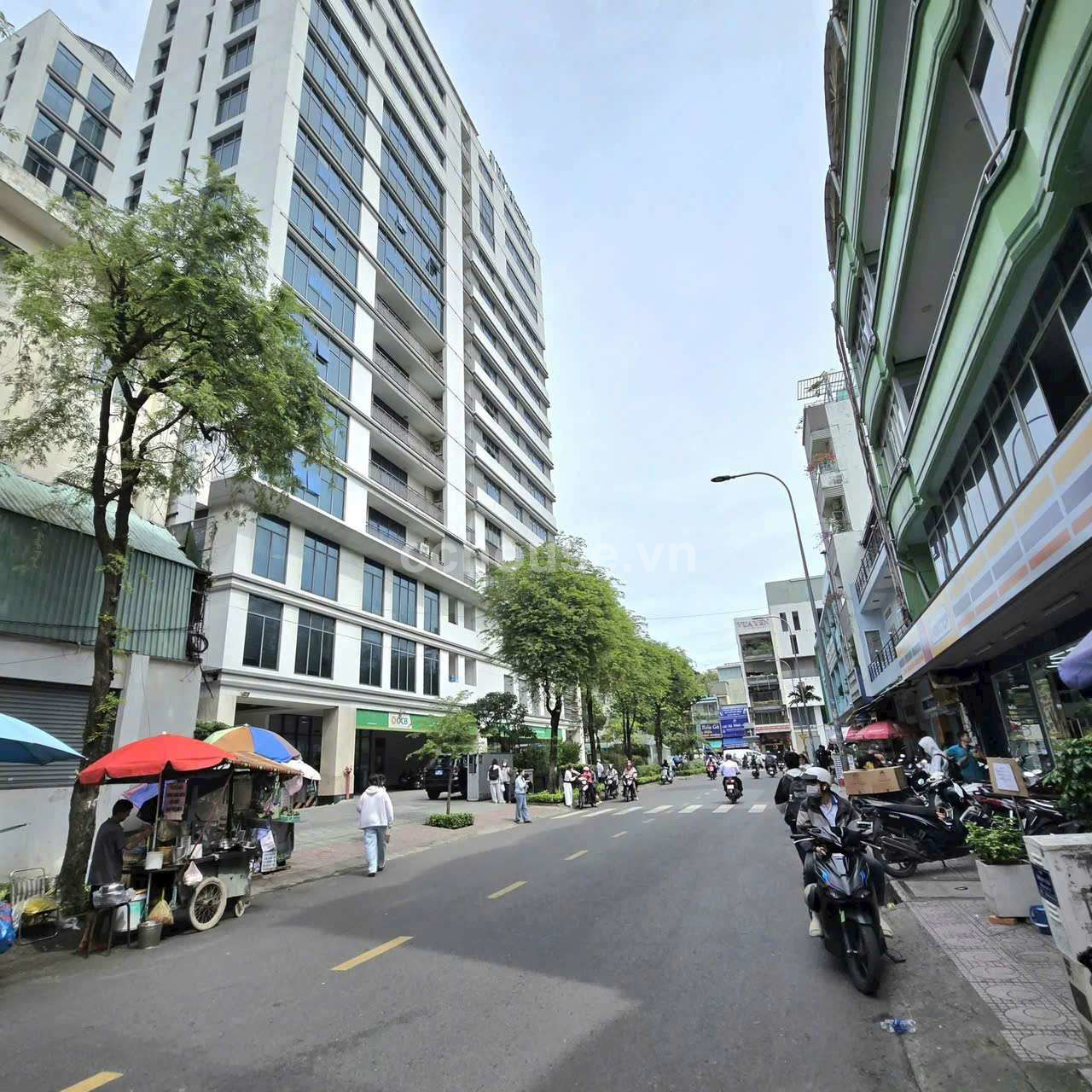 NHÀ 5TẦNG THANG MÁY MẶT TIỀN ĐÀO DUY TỪ NGAY ĐẠI HỌC KINH TẾ QUẬN 10 - 112M2 HĐT 420 TRIỆU/NĂM