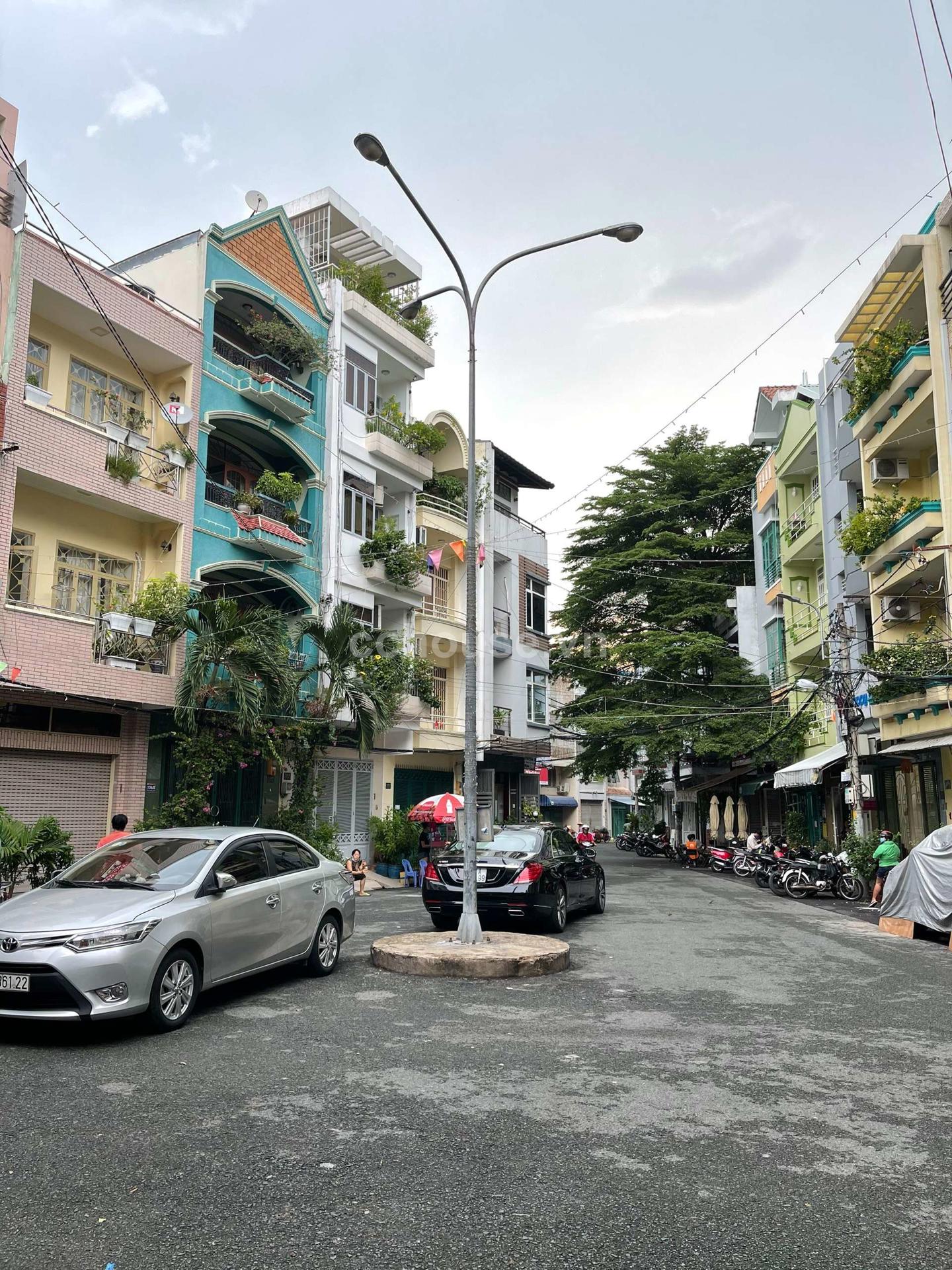 HẺM XE HƠI 134/ THÀNH THÁI, Q.10 - DT 74.38m2 - GIÁ 21 TỶ