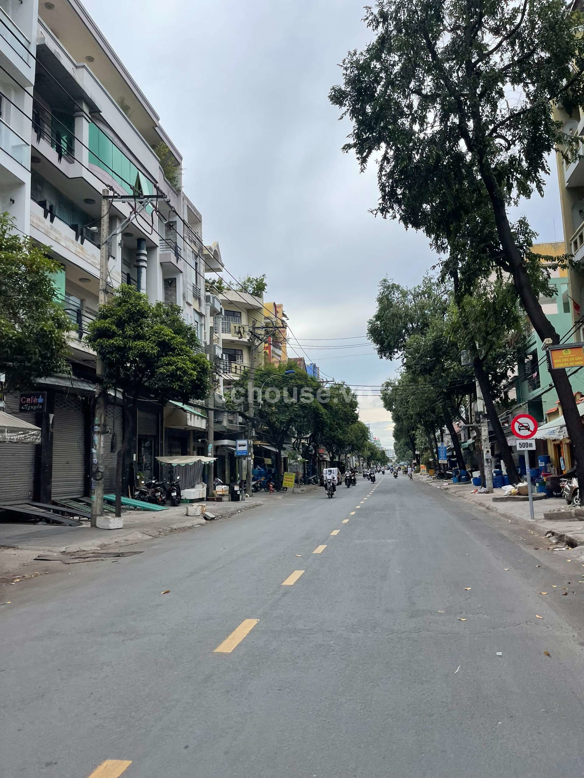 Nhà chính chủ bán nhanh Đường Hàn Hải Nguyên, (Quận 11 cũ), TPHCM