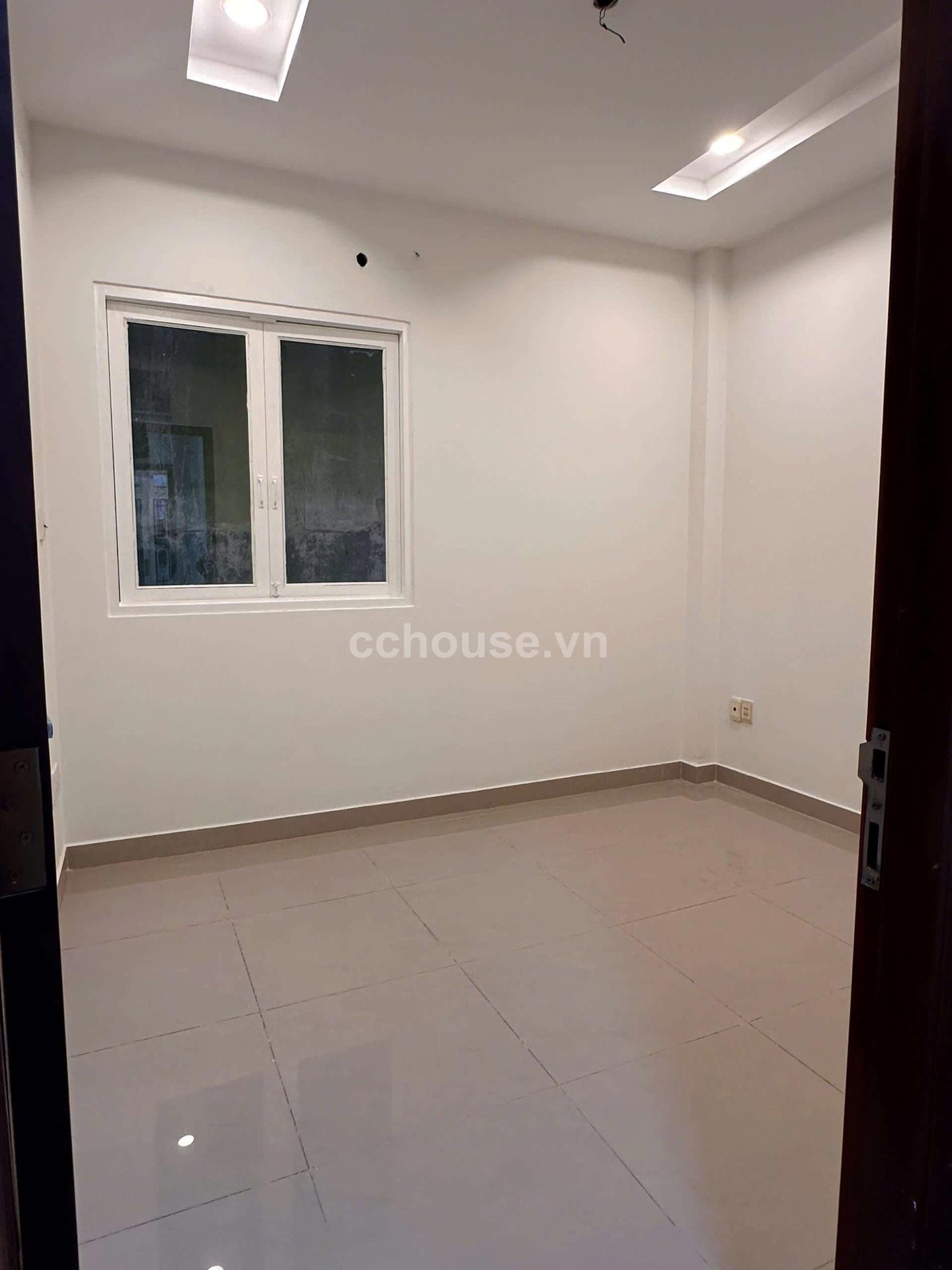 Chỉ 9 tỷ có ngay nhà 1/ . 5 Tầng ngay trung tâm Q10.