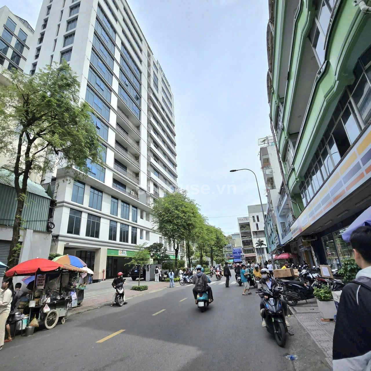 NHÀ 5TẦNG THANG MÁY MẶT TIỀN ĐÀO DUY TỪ NGAY ĐẠI HỌC KINH TẾ QUẬN 10 - 112M2 HĐT 420 TRIỆU/NĂM