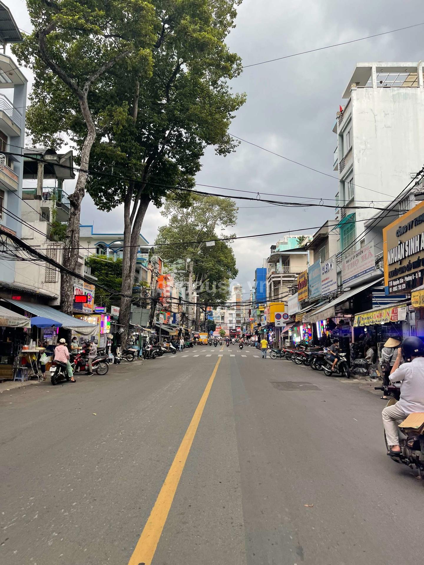 Bán nhà mặt tiền đường Nguyễn Kim, phường 6, quận 10
