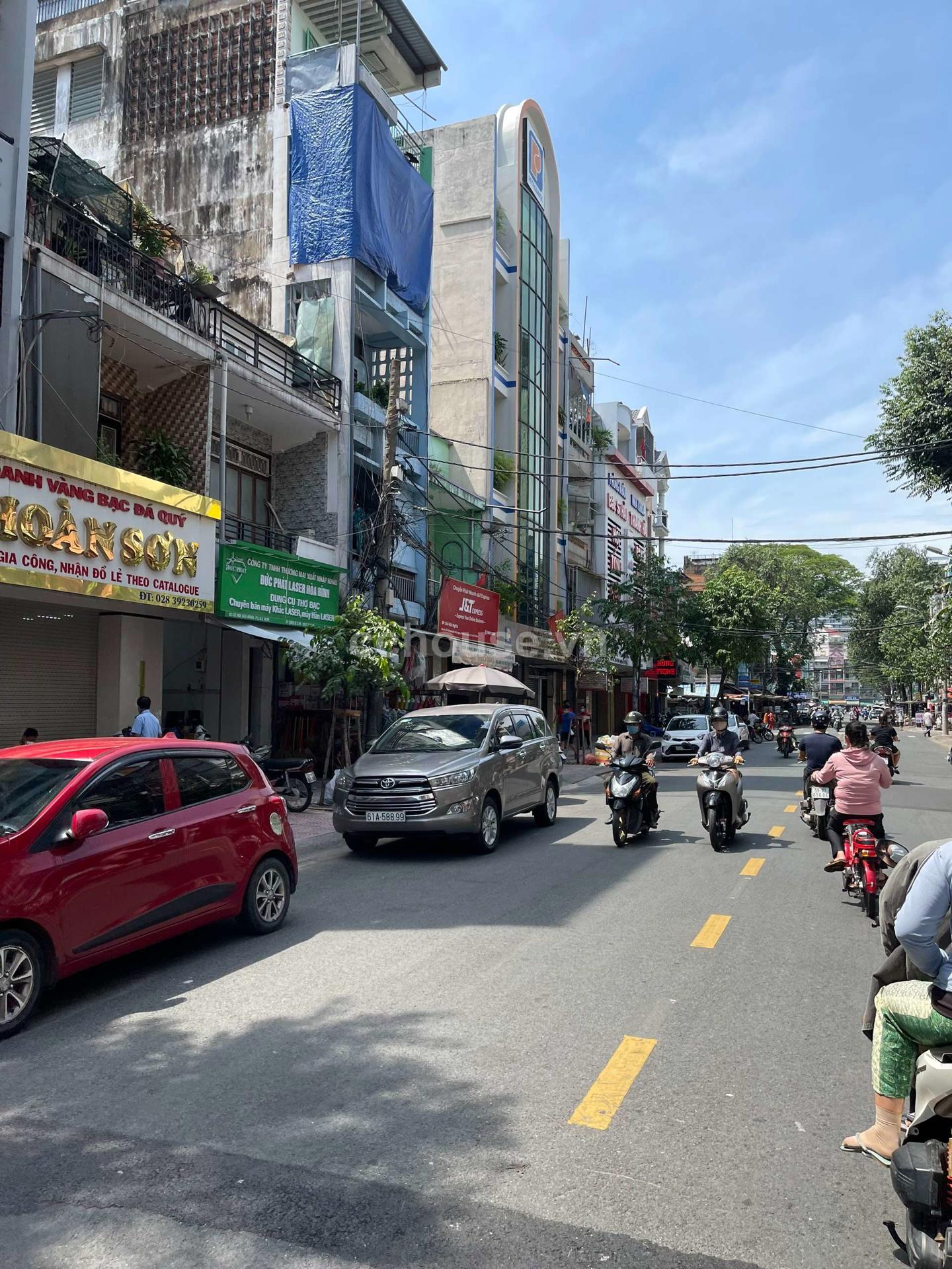 Chính chủ bán nhà Mặt tiền Phan Phú Tiên, Quận 5, 83m2, 4 tầng, DTSD: 280m2