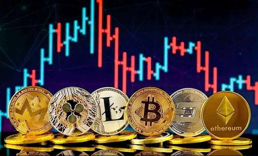 Thông tư 32/2026 của Bộ Tài chính, giao dịch tài sản mã hóa tại Việt Nam chính thức được đưa vào diện quản lý thuế. Theo quy định mới, nhà đầu tư cá nhân phải nộp thuế thu nhập cá nhân 0,1% trên giá trị mỗi lần chuyển nhượng, đồng thời áp dụng thêm các quy định về thuế với tổ chức và hoạt động liên quan.