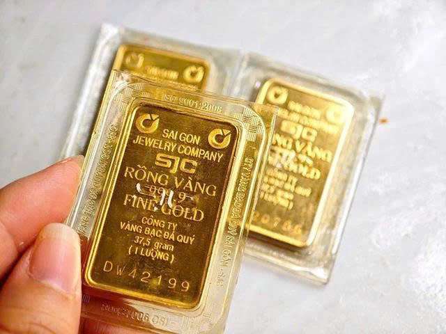 Chuyển nhượng vàng miếng được đưa vào luật Thuế thu nhập cá nhân nhưng trong dự thảo nghị định hướng dẫn lần này chưa đề cập. Vậy khi nào bán vàng mới phải chịu thuế?