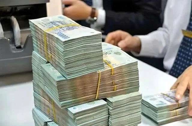 Vì sao một số ngân hàng giảm mạnh lợi nhuận?
