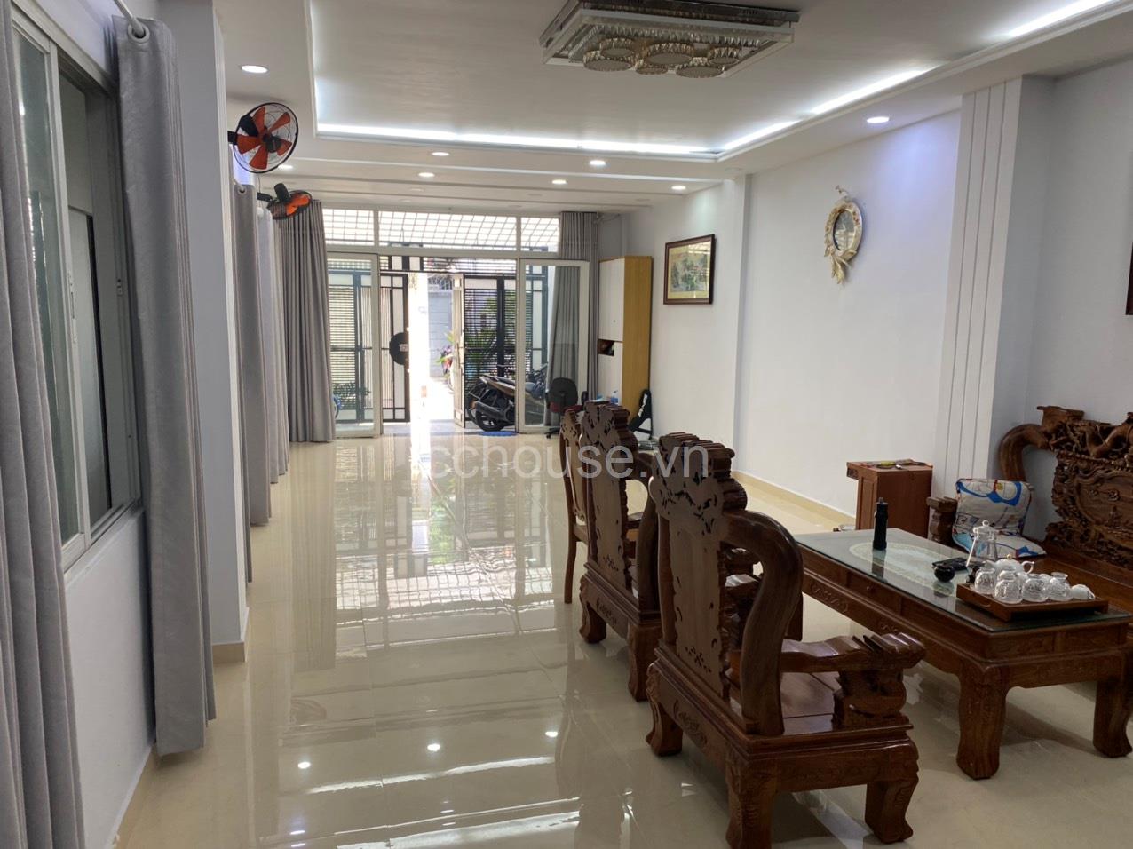 Bán nhà HXH thông Nguyễn Trãi-Trần Bình Trọng, Q5. DT 5.6x22m, 3 tầng