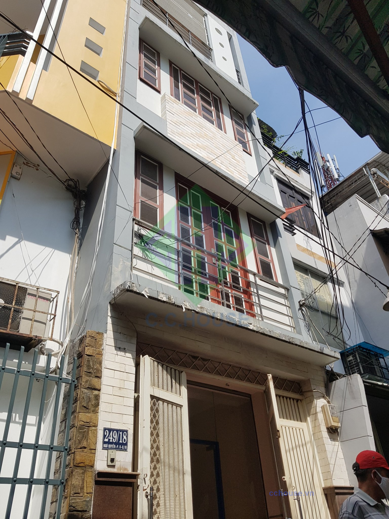 BÁN NHÀ KẾT CẤU CỨNG CÁP , GẦN CHỢ , TRƯỜNG HỌC - GIÁ 6.9 TỶ