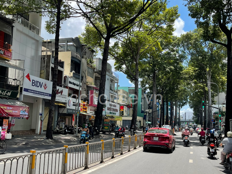 Mat-tien-doan-kinh-doanh-dep-nhat-Q10-id7886