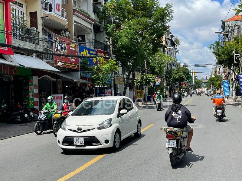 Bán nhà MT đường Đồng Đen, P14, Tân Bình