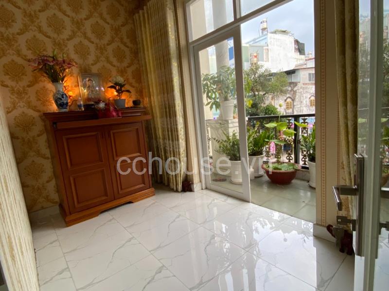 https://batdongsan.blob.core.windows.net/cchouse/Property/20217/2b26c175d0bb4ae5ba0fab06ceeaded1_8aa0c19e2adadd8484cb42.jpg