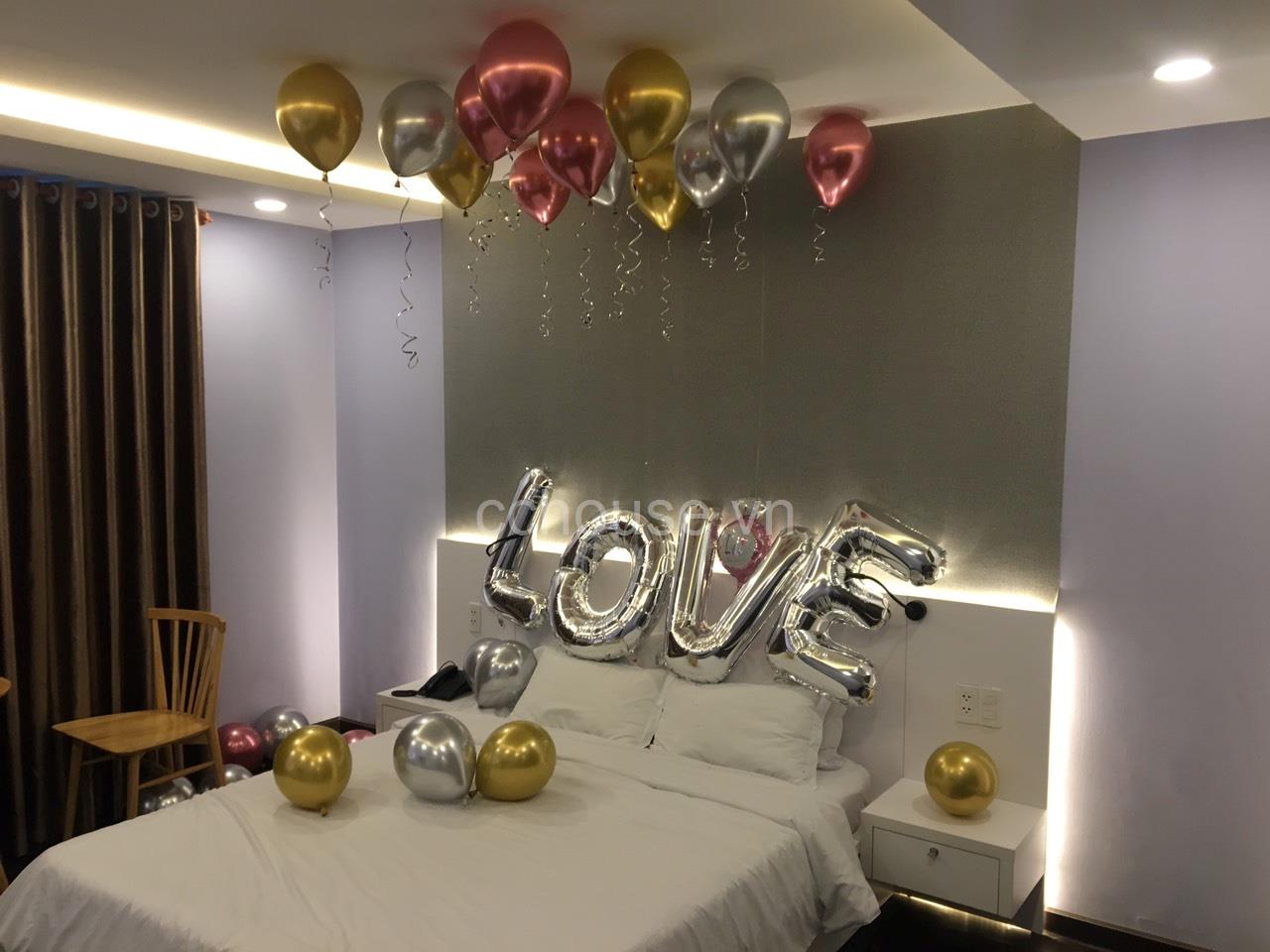 Bán khánh sạn Ha Noi Hotel - khu Đệ Nhất 19/1 Hoàng Việt, Phường 4, Q Tân Bình DT: 8.2 x 19m, 9 tầng