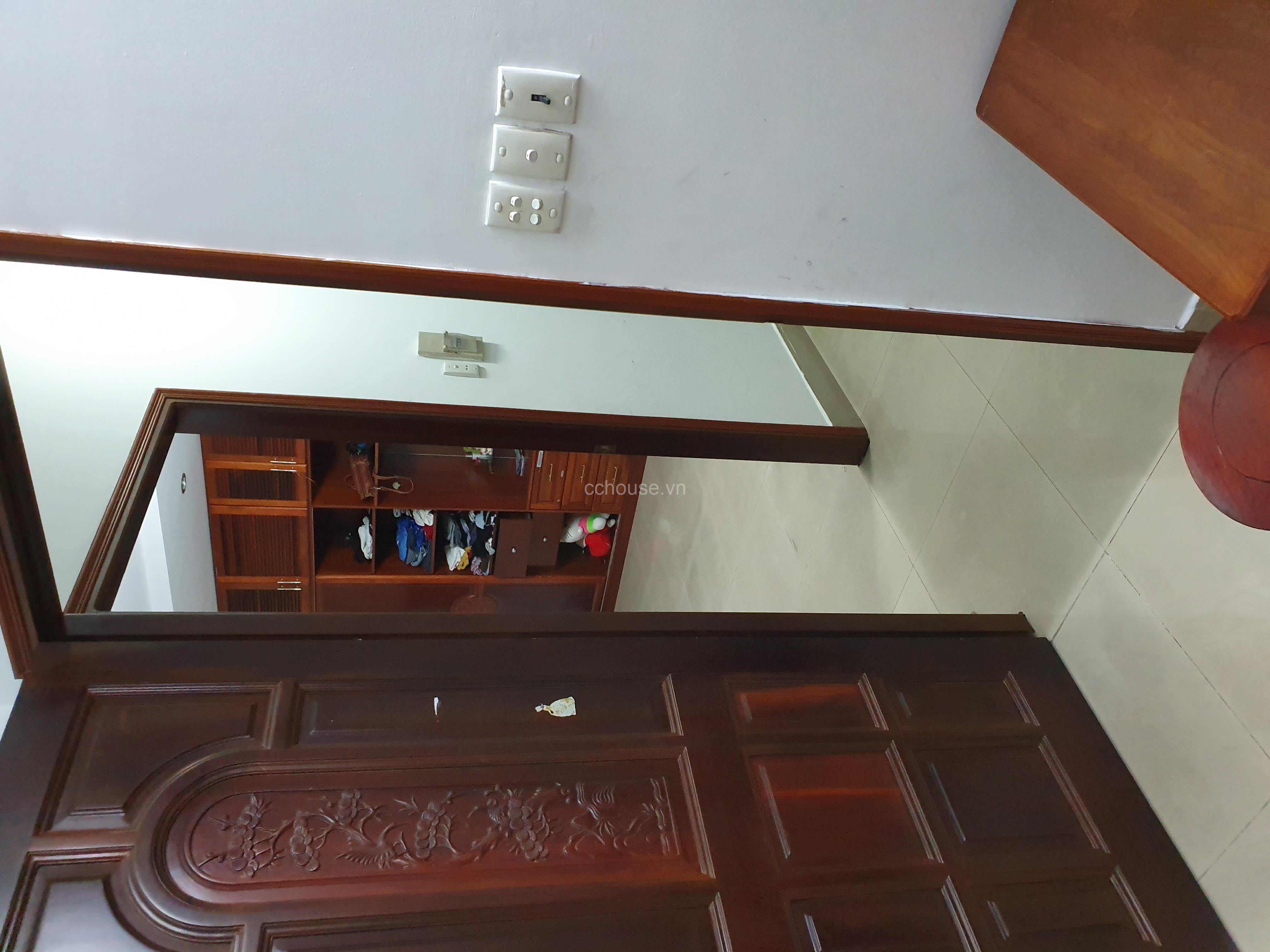 Nhà trường chinh ngang 8.2 Q Tân Bình