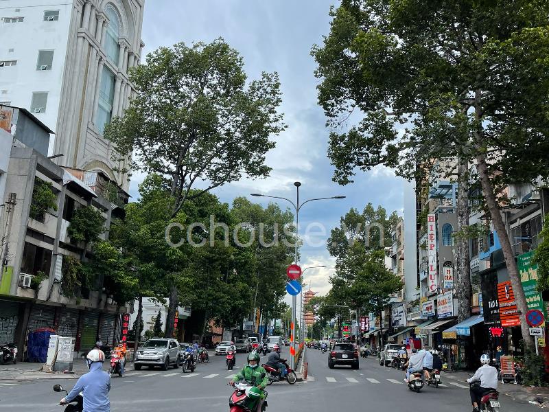 Bán nhà 4 tầng khu kinh doanh mặt tiền Lê Hồng Phong phường 1 Q10