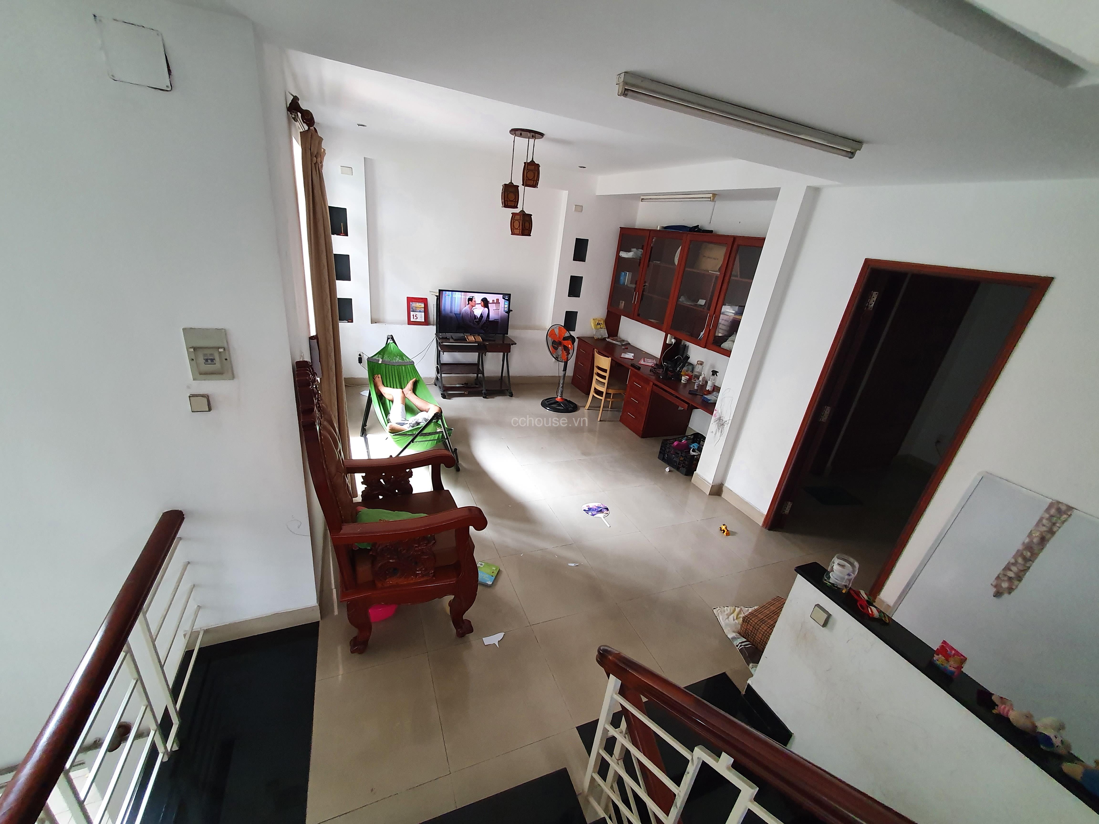 Nhà trường chinh ngang 8.2 Q Tân Bình