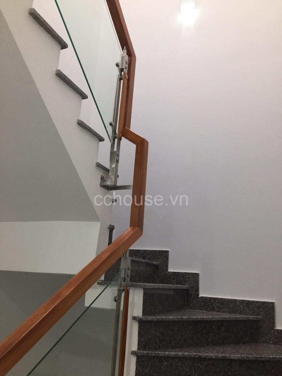 Bán nhà HXH 86 Âu Cơ, P9, Tân Bình. DT 7.2x15.3m, 3 tầng