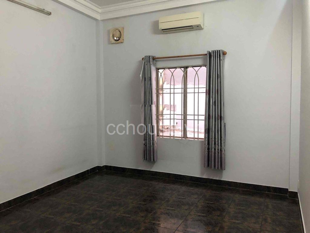 Hẻm xe hơi Võ Văn Tần P5. Q3