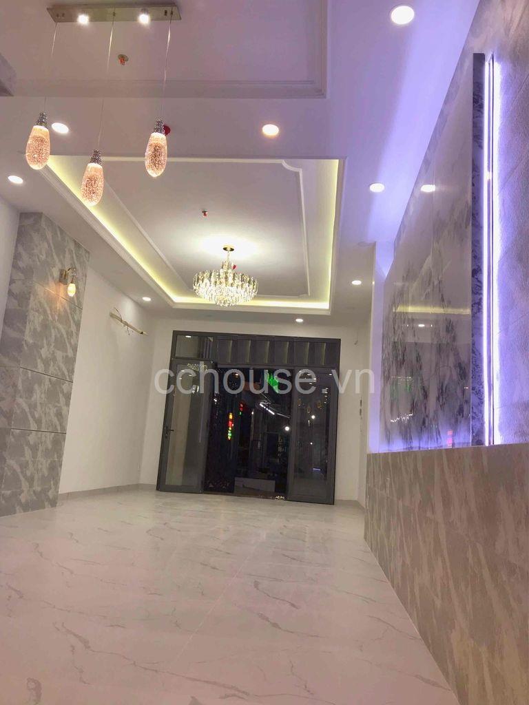 Bán khách sạn hẻm 666 đường 3 Tháng 2, P14, Q10. DT 4x22m, NH. 6 tầng ST