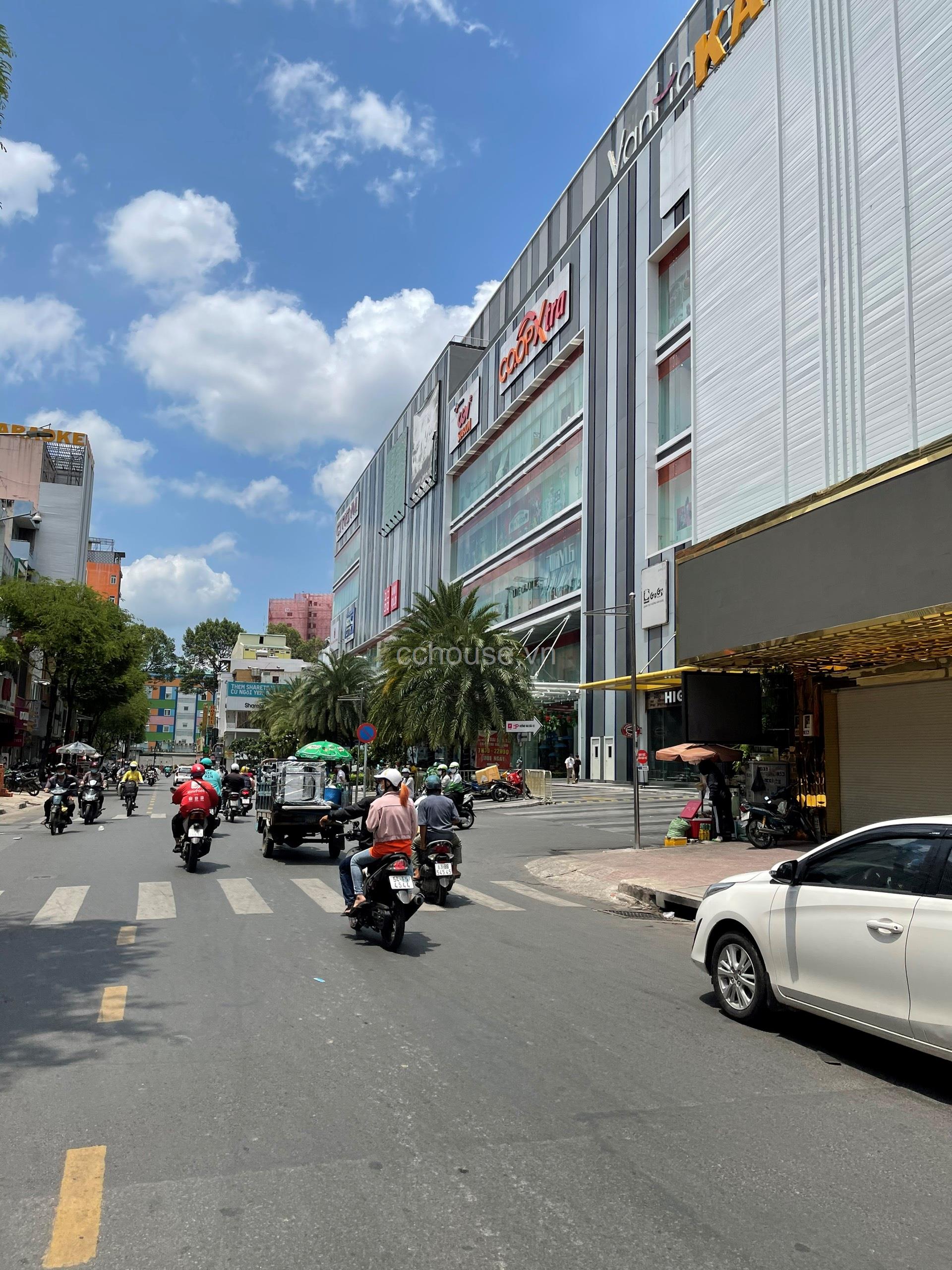 Siêu Phẩm Toà nhà 8 tầng Mặt Tiền Sư Vạn Hạnh p.12 .Q10 .Có Hầm