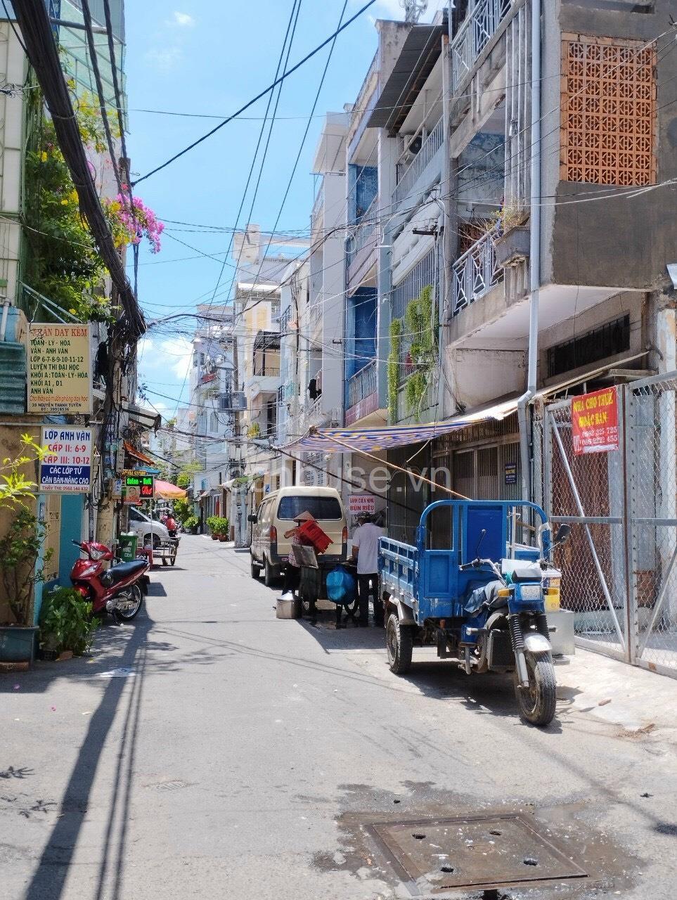 Bán nhà Nguyễn Thanh Tuyền, P2, Quận Tân Bình, DT: 4.1x16.5m, 4 tầng, Giá 12,5 tỷ