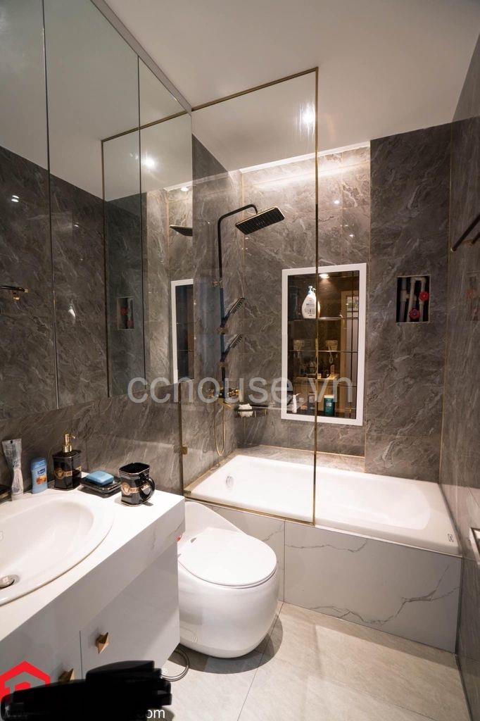 Bán nhà căn góc HXH Nguyễn Bặc, P.Tân Sơn Hòa. DT 4.1x11m, 5 tầng