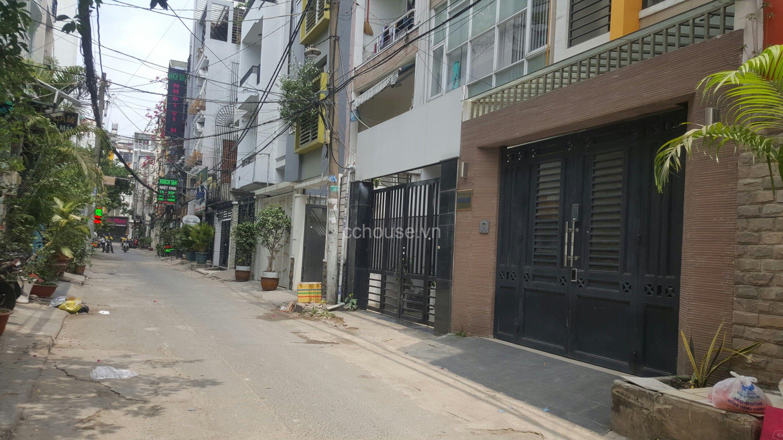 https://batdongsan.blob.core.windows.net/cchouse/Property/20225/1c69b1b3a5cd42d2905445230eeed6df_60cad9551c446524087633.jpg