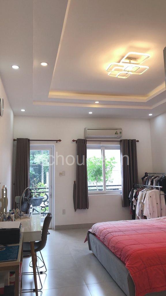 Bán nhà khu sân bay MT Phổ Quang. DT 4x17.5m, 3 tầng