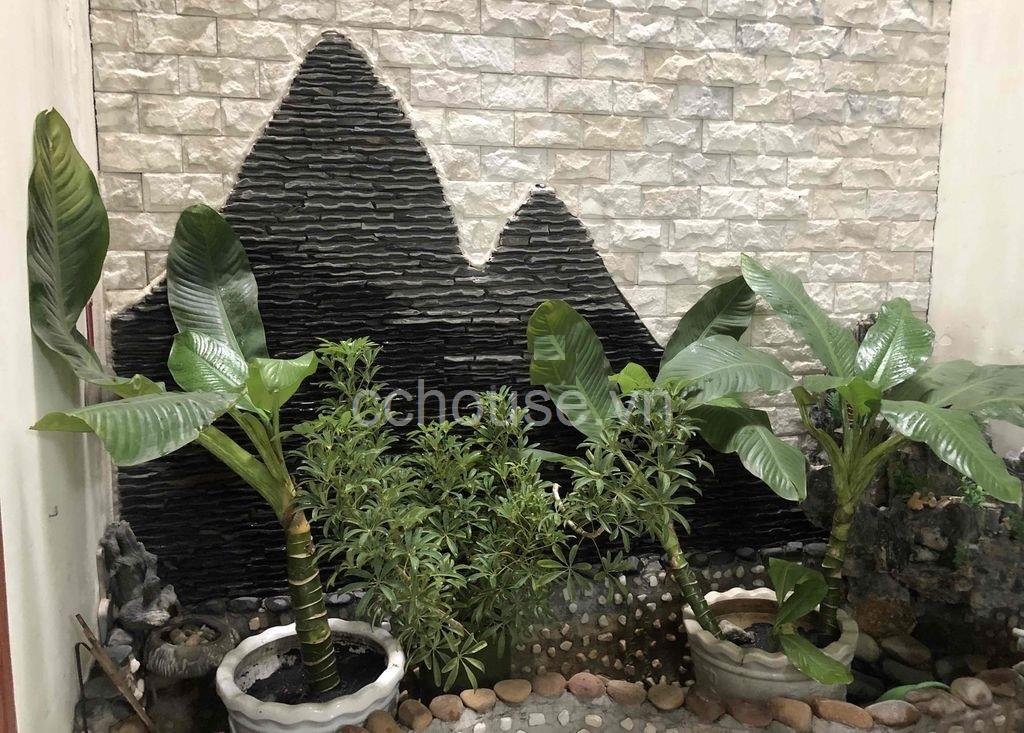 Nhà hẻm xe hơi  ngay Phan Xích Long Q.Phú nhuận . DT: 4X22