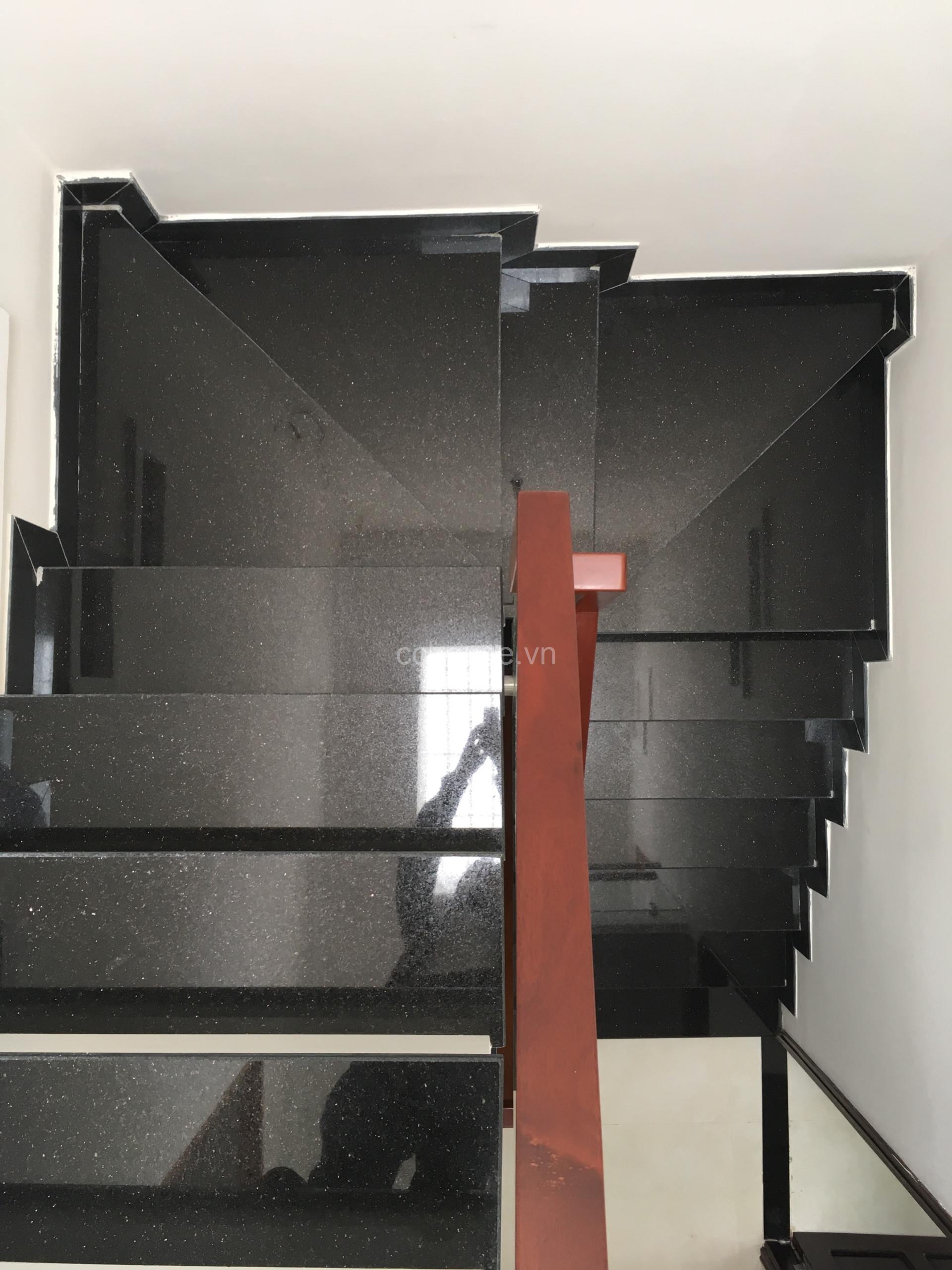 Bán nhà 4 tầng hẻm Sư Vạn Hạnh phường 9 quận 10