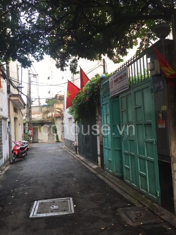 Nhà hẻm xe hơi ngay Cộng Hoà .P 13 .Q Tân Bình 