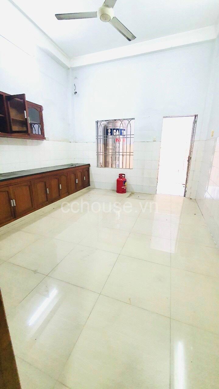 Hẻm xe hơi Võ Văn Tần P5. Q3