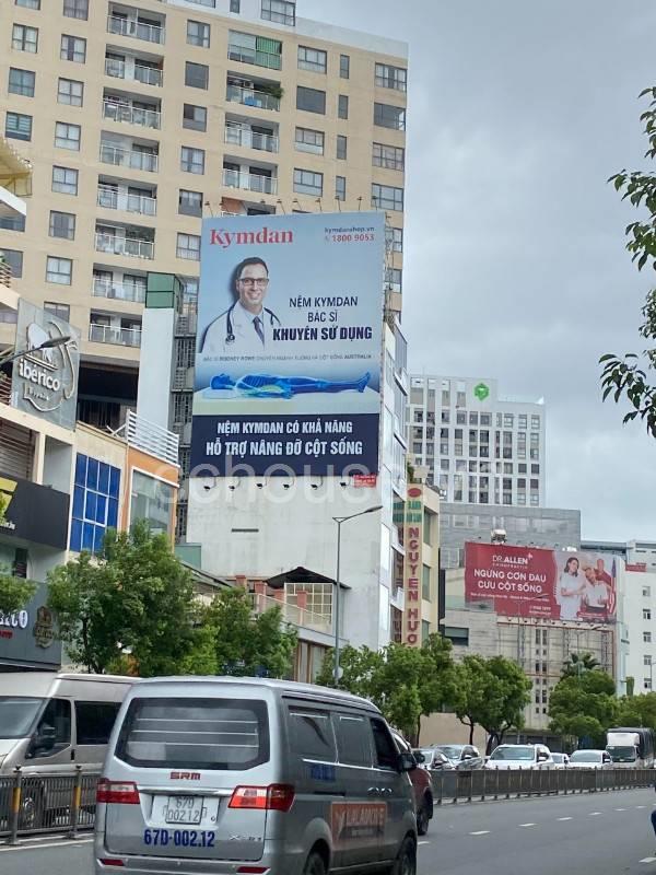 TÒA NHÀ KHU TRUNG TÂM PHÚ NHUẬN ĐƯỜNG NGUYỄN VĂN TRỖI_ 7 TẦNG_HĐT 60TR/ THÁNG_GIAO NHÀ NGAY 
