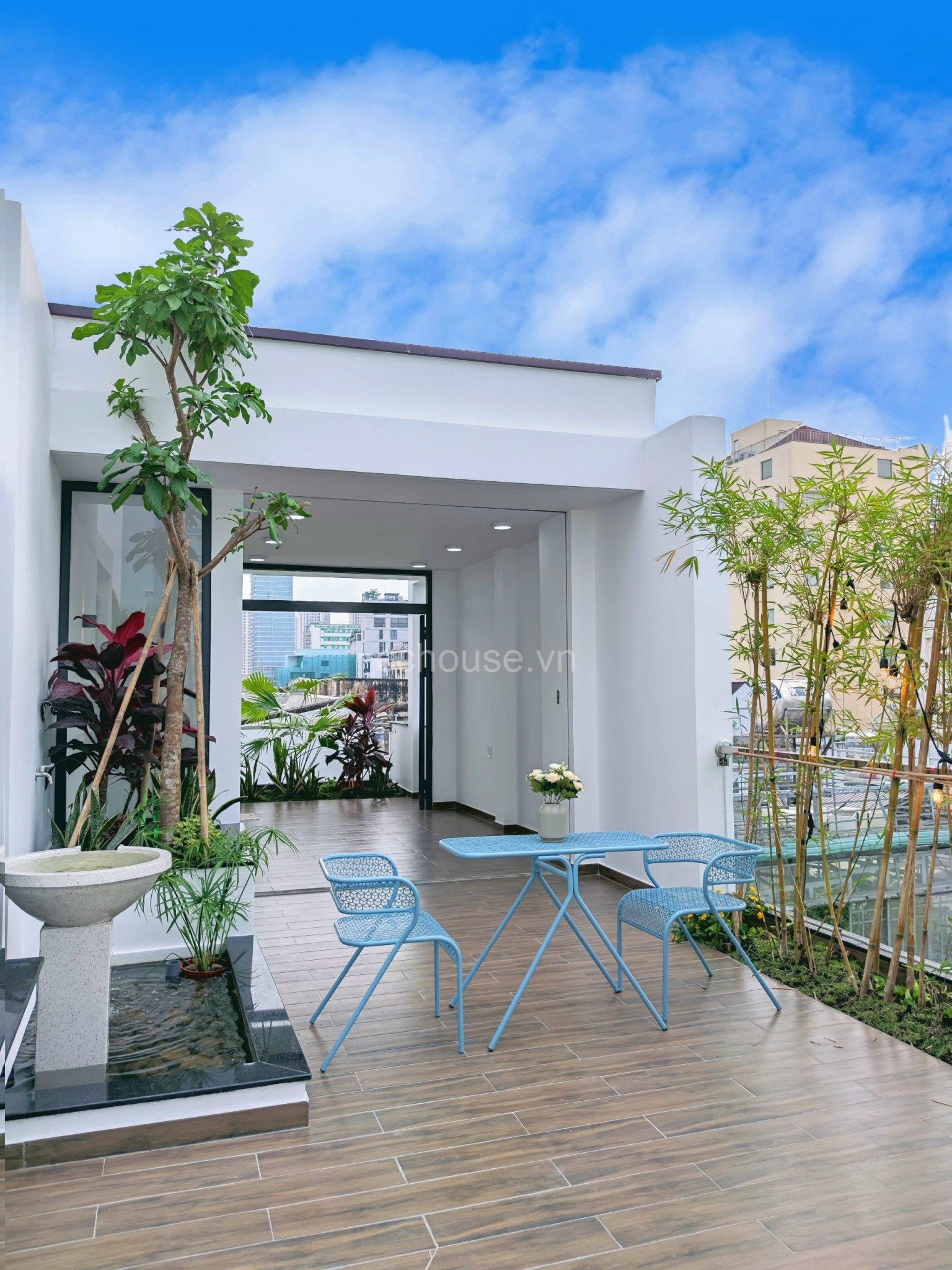 Bán nhà đường Lý Chính Thắng, P9, Q3. DT 4.5x20m, 5 tầng ST
